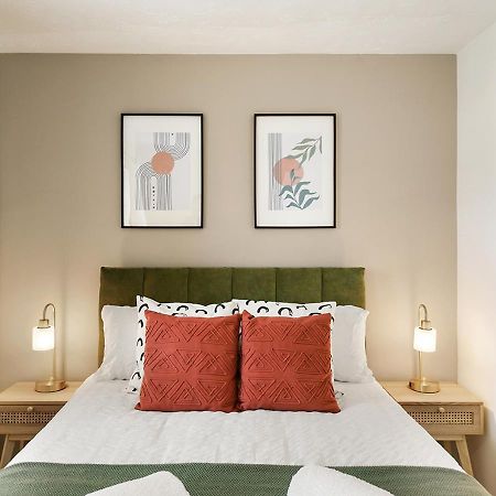 East London House Near Tube With Parking Vila Exterior foto