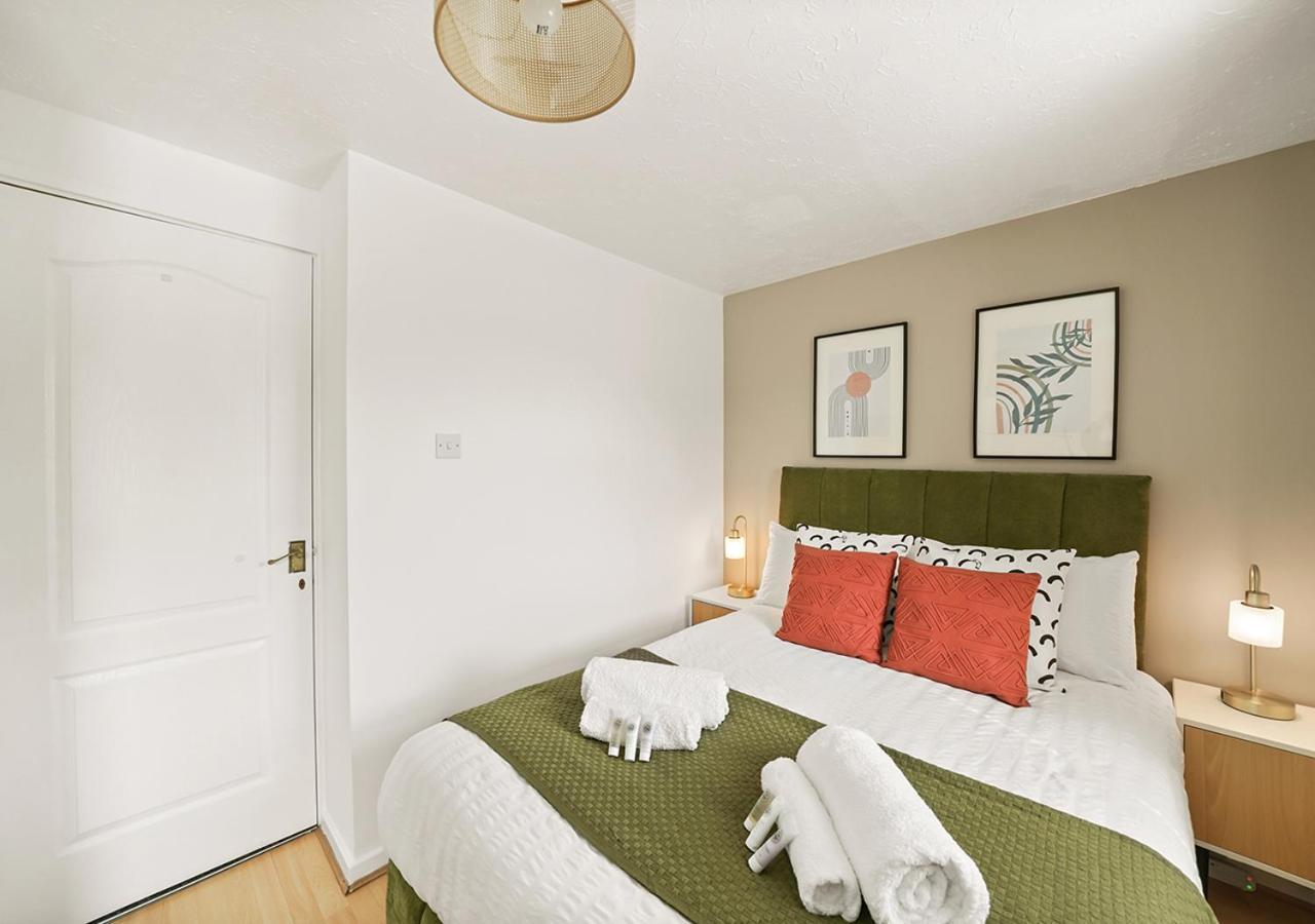 East London House Near Tube With Parking Vila Exterior foto